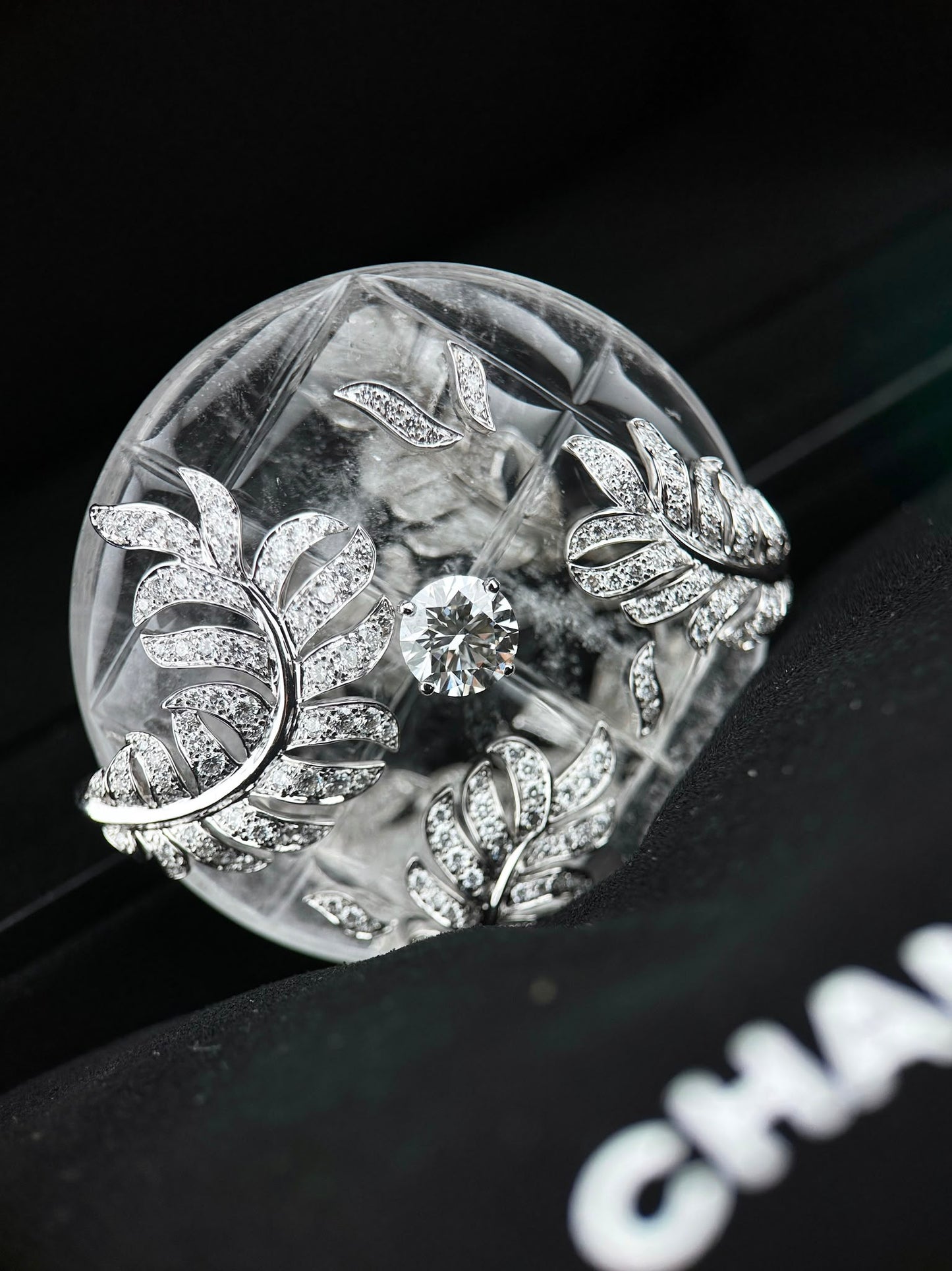 Chanel Signature Cocoon Collection 18K White Gold Diamond Crystal Brooch
Set with a 1.5ct Diamond