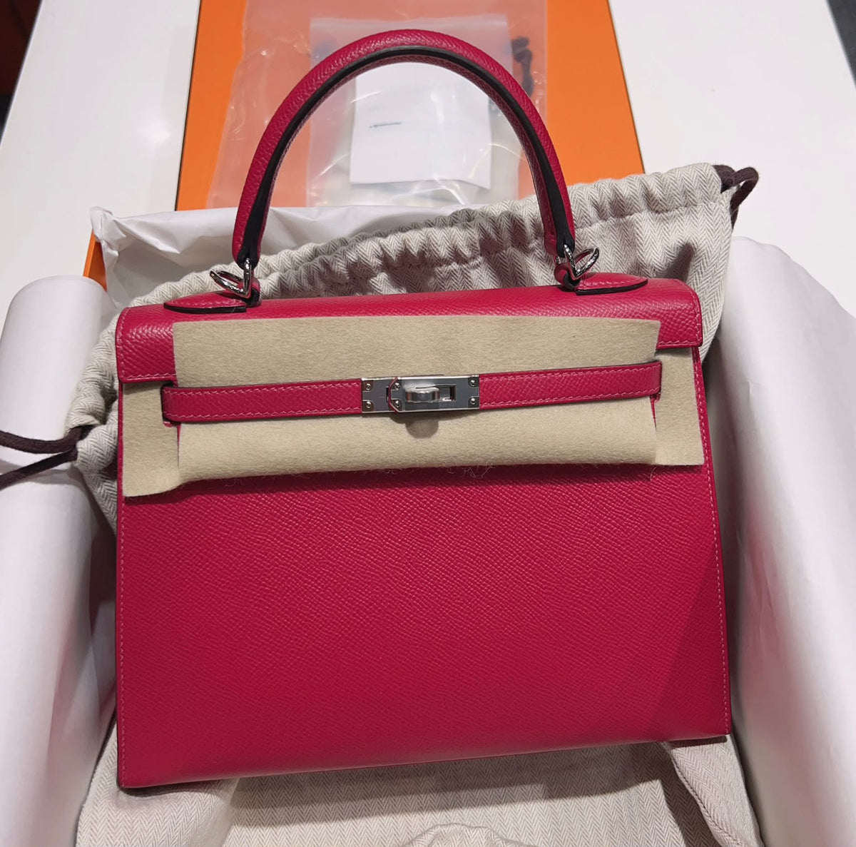 Hermes Kelly 25 Verso Rose Extreme / Bordeaux Epsom Palladium hardware stamp Z
