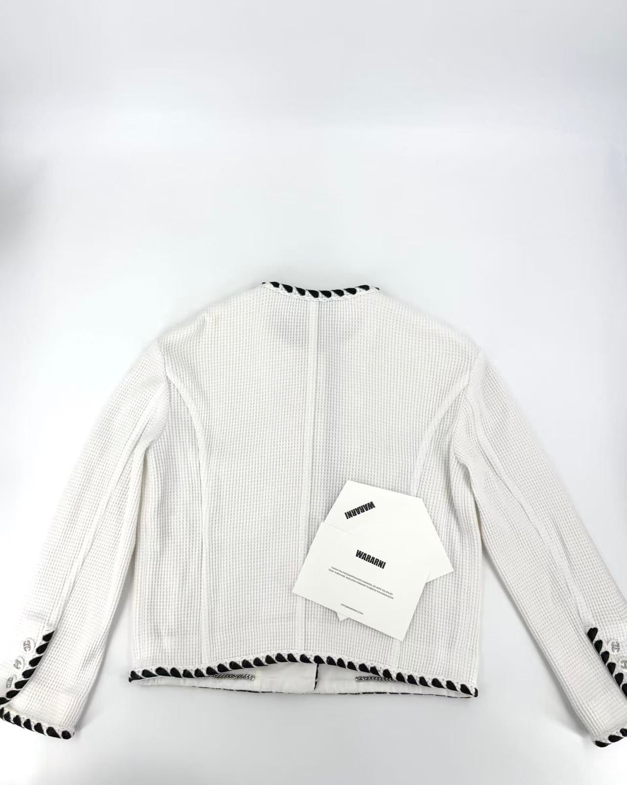 Chanel 21C ECRU Tweed Jacket BLACK SATIN Braided trim CC button size 36 Brand New