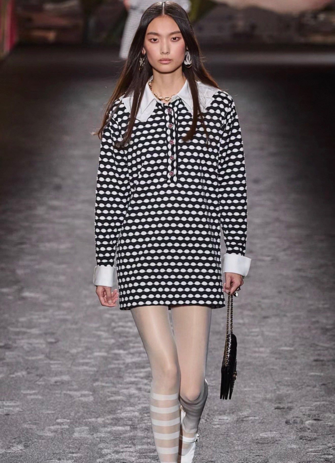 Chanel 24S Black & White Dress – Wararni.com