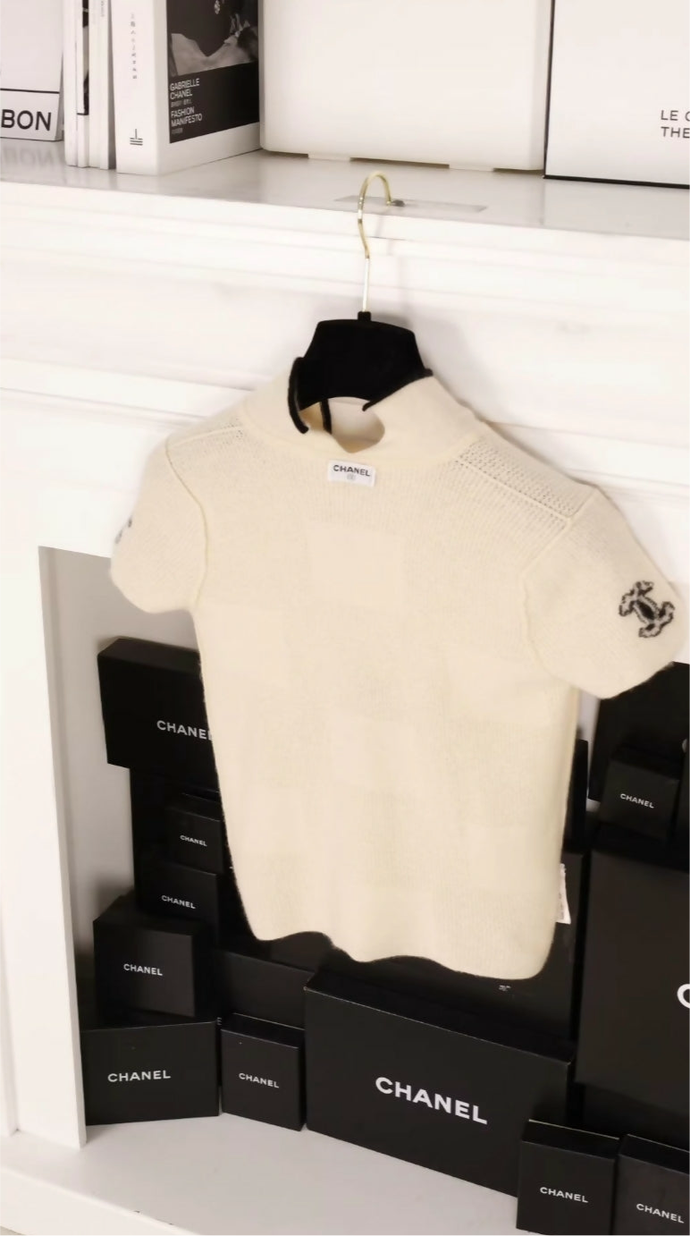 Chanel ecru Cashmere Knitted Top