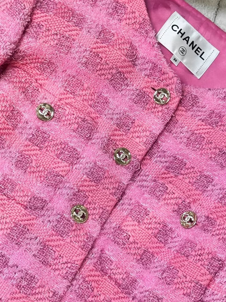 Chanel 24P Barbie pink tweed jacket