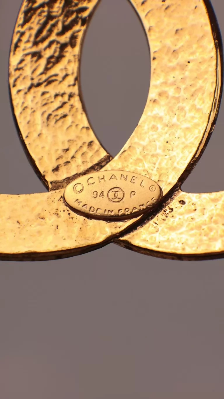 Chanel Plain Gold CC Brooch