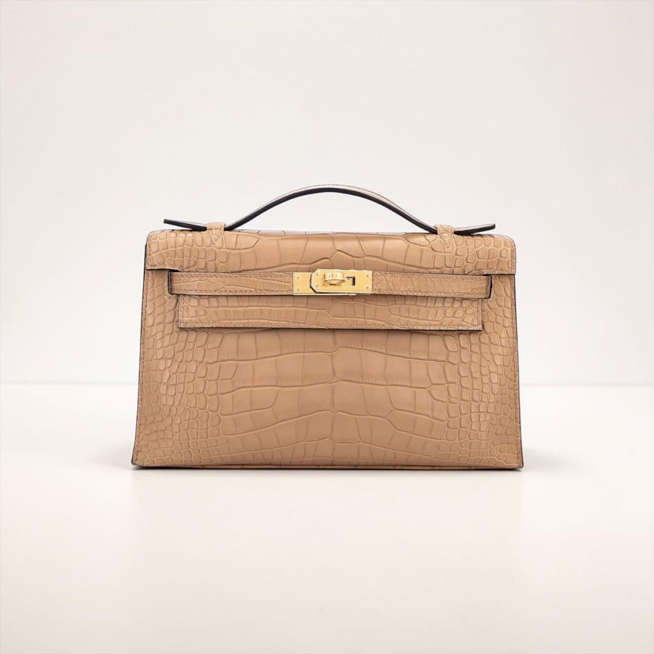 Hermes Kelly Pochette Chai Matte Alligator Gold hardware