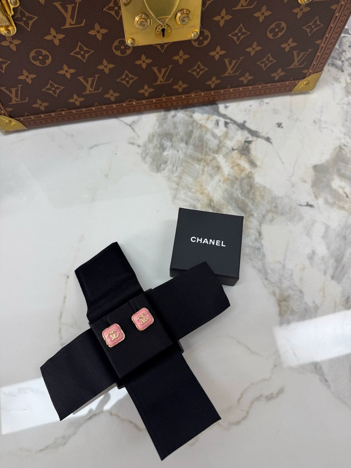 Chanel 23K pink square earrings