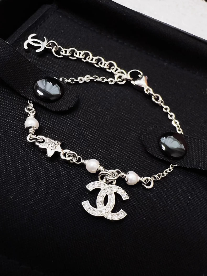 Chanel 26C silver pearl double diamond double C pendant bracelet