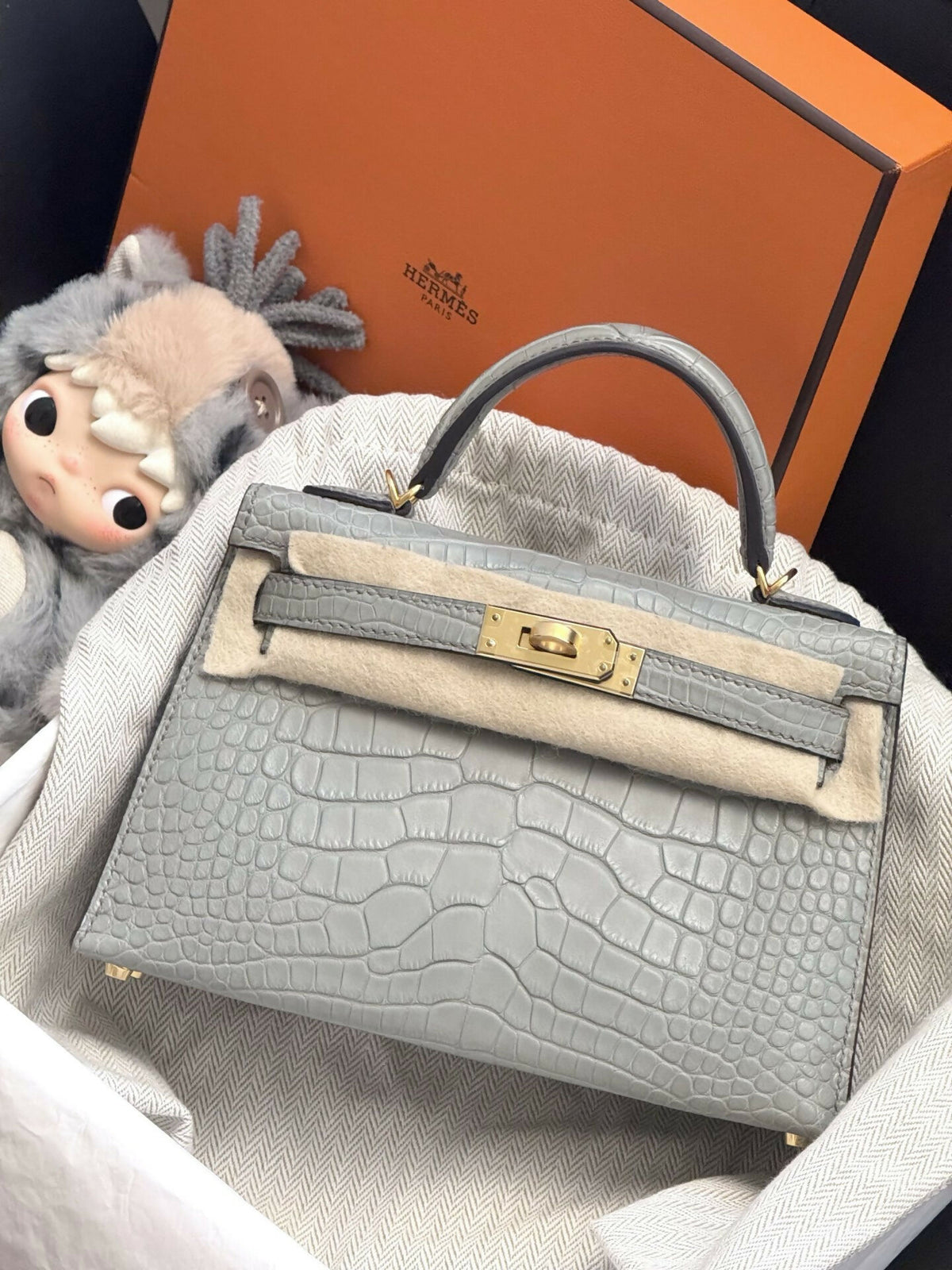 Hermès Mini Kelly 20 Gris Glycine / Iceberg Grey (0V) Matte Alligator with Gold Hardware