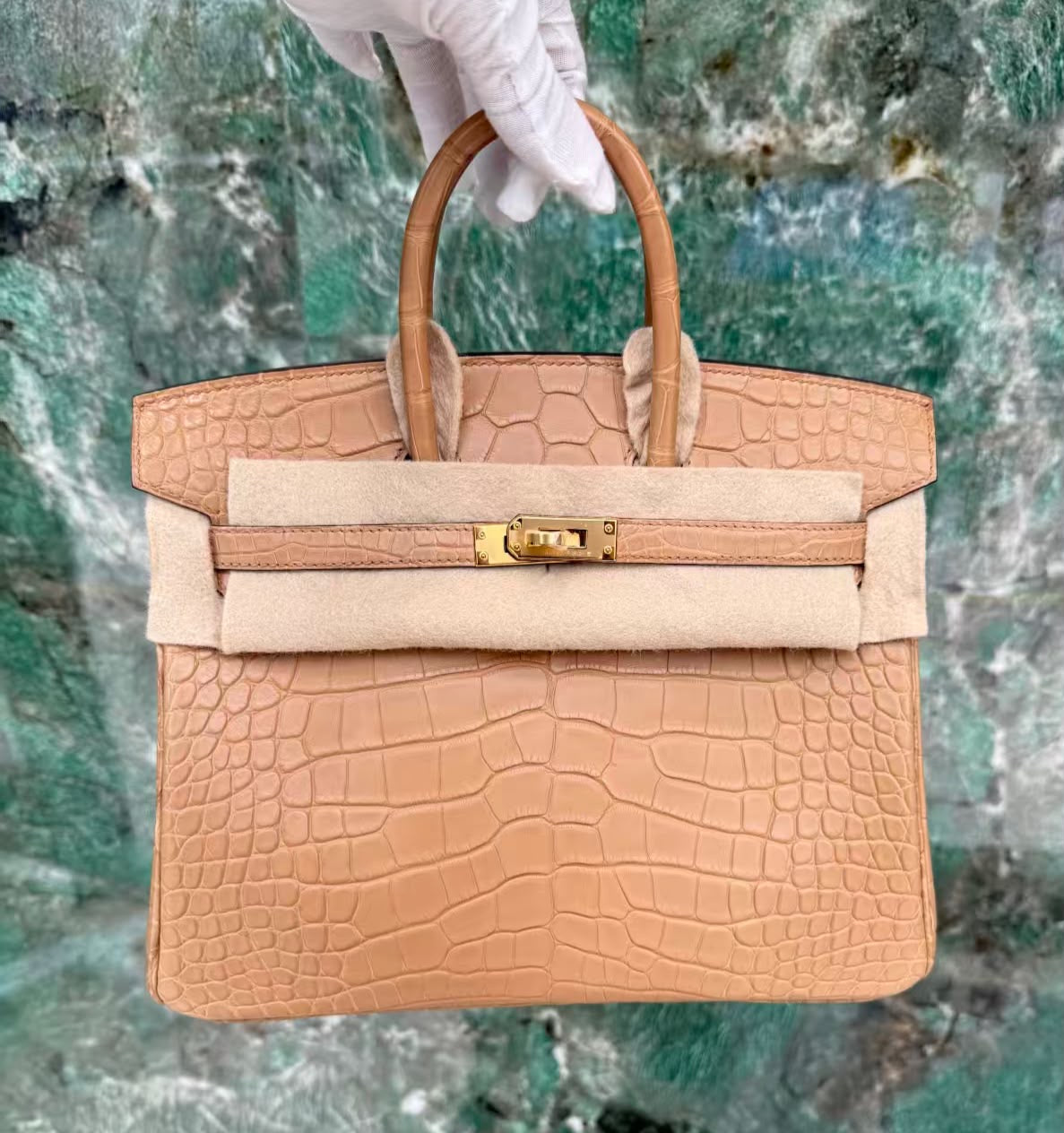 Hermes Birkin 25 chai matte alligator leather gold hardware