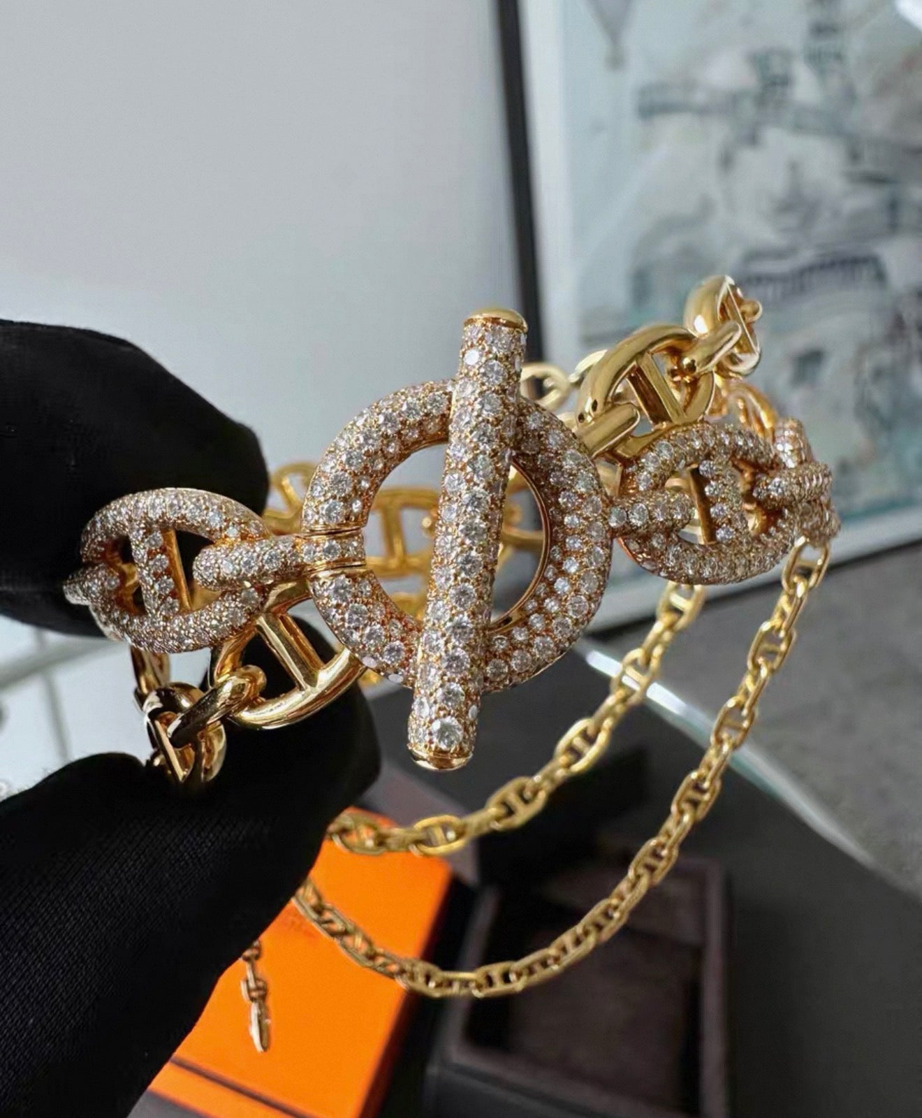 Hermès Chaine d’Ancre Enchaînée bracelet in yellow gold with pavé diamonds