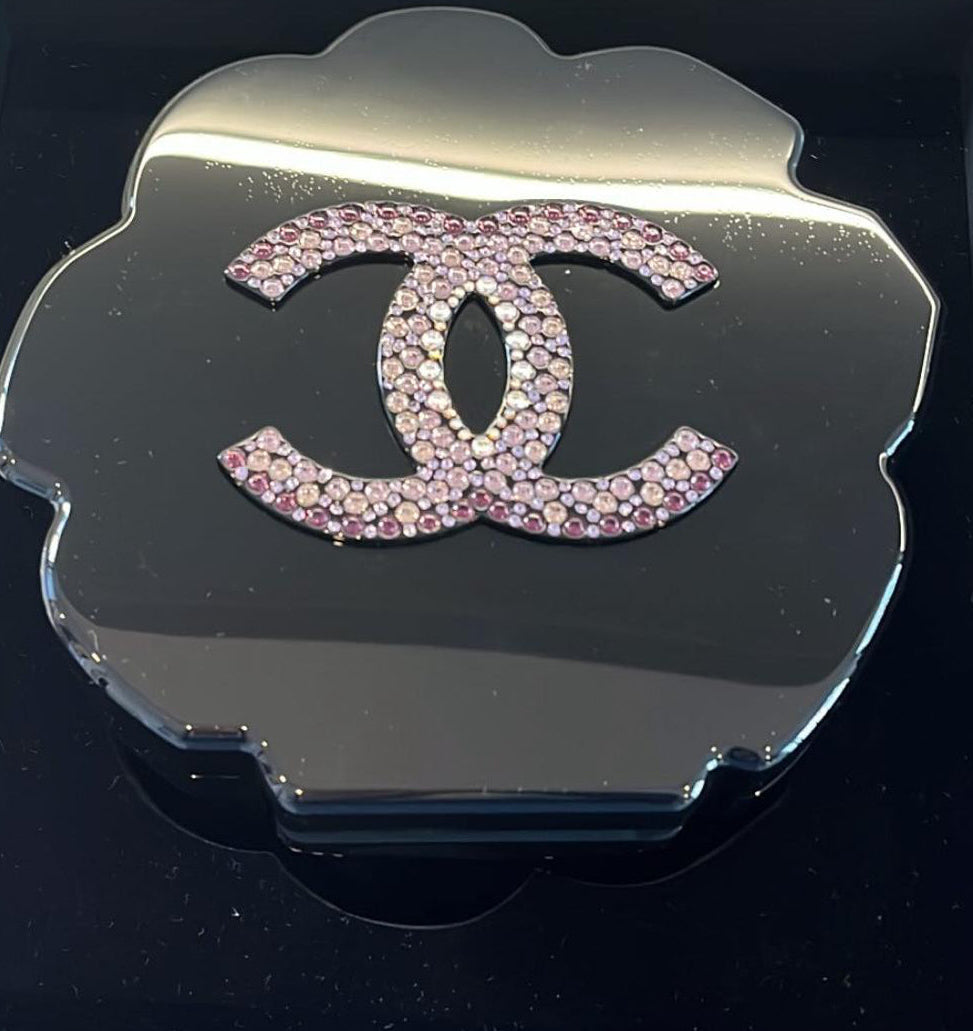 Chanel 2018 Strass and Resin Camellia Evening Clutch Bag in purple brand new with tags