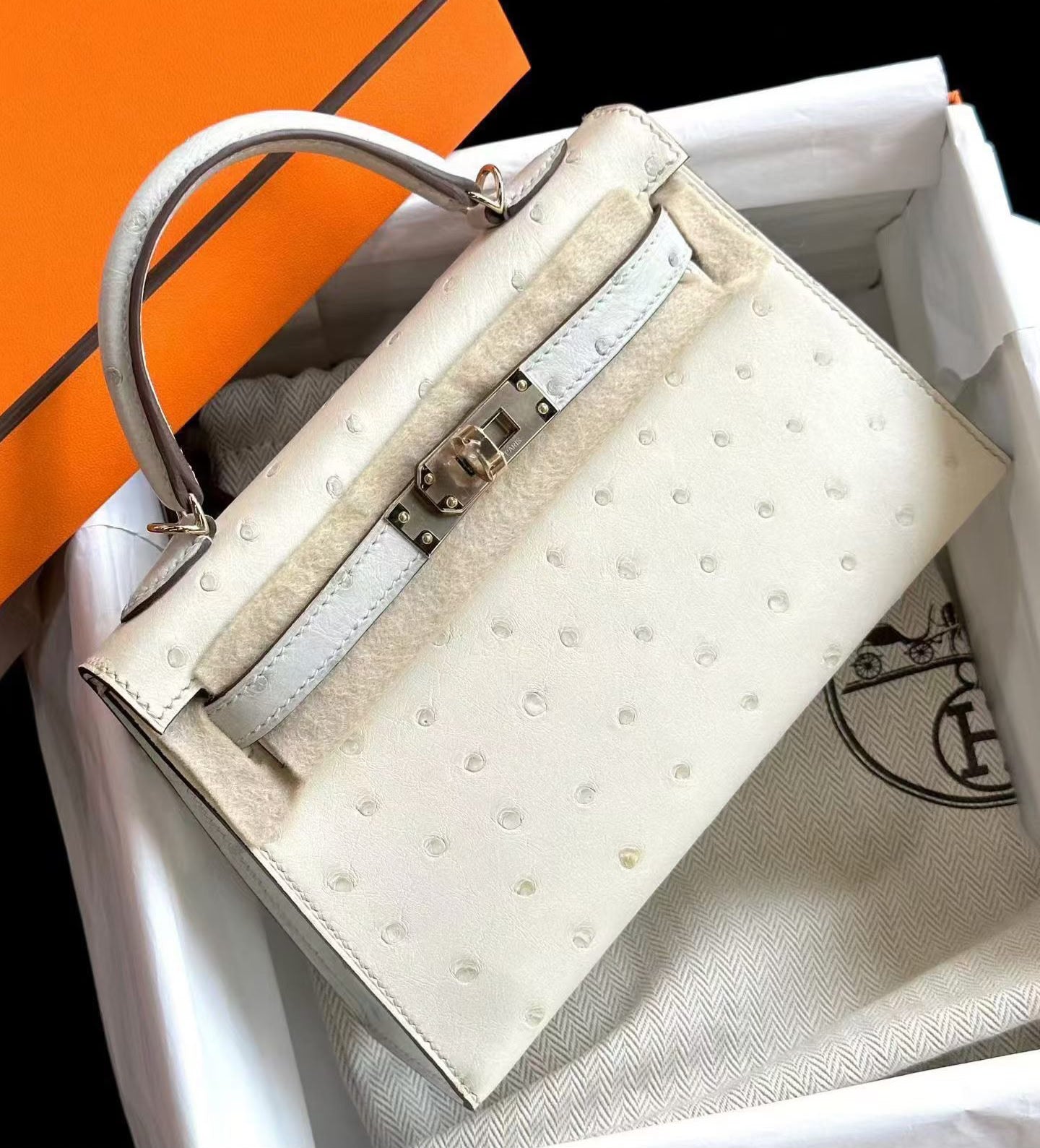 Hermes Mini Kelly 20 HSS beton x Gris perle ostrich Permabrass