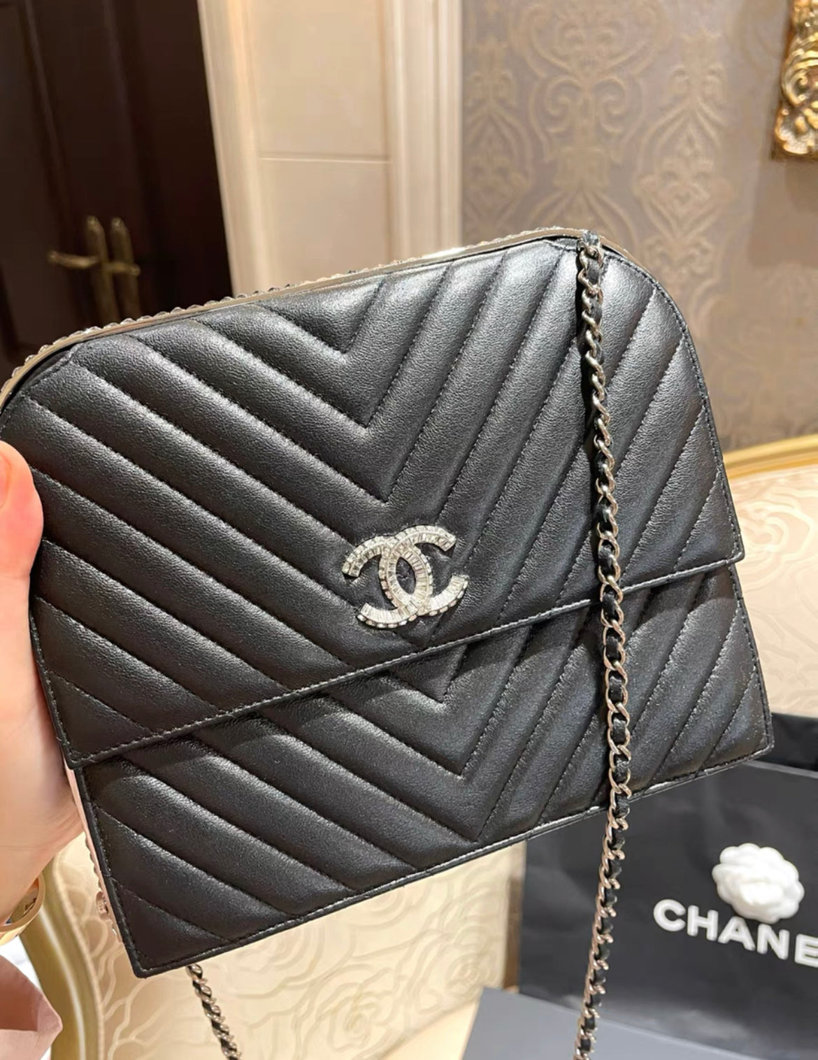 CHANEL 15C PARIS DUBAI CLUTCH ON CHAIN BAGUETTE CRYSTAL BLACK