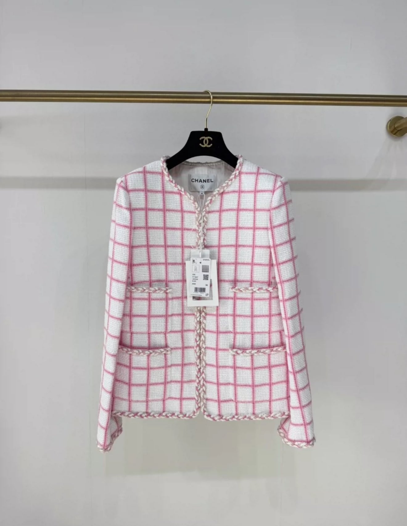 Chanel 23C pink and white jacket – Wararni.com