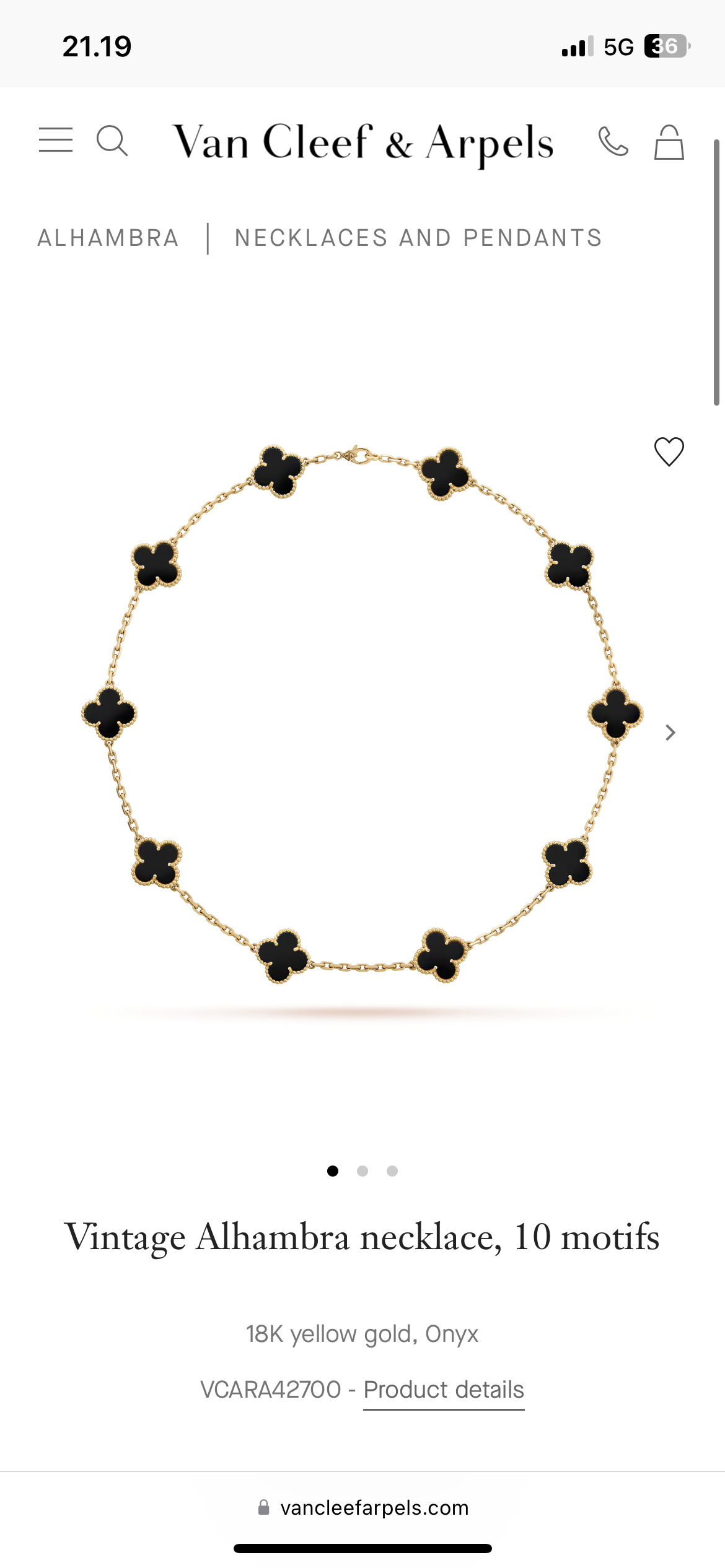 VCA Van Cleef
Arpels Vintage Alhambra necklace, 10 motifs
18K yellow gold, Onyx