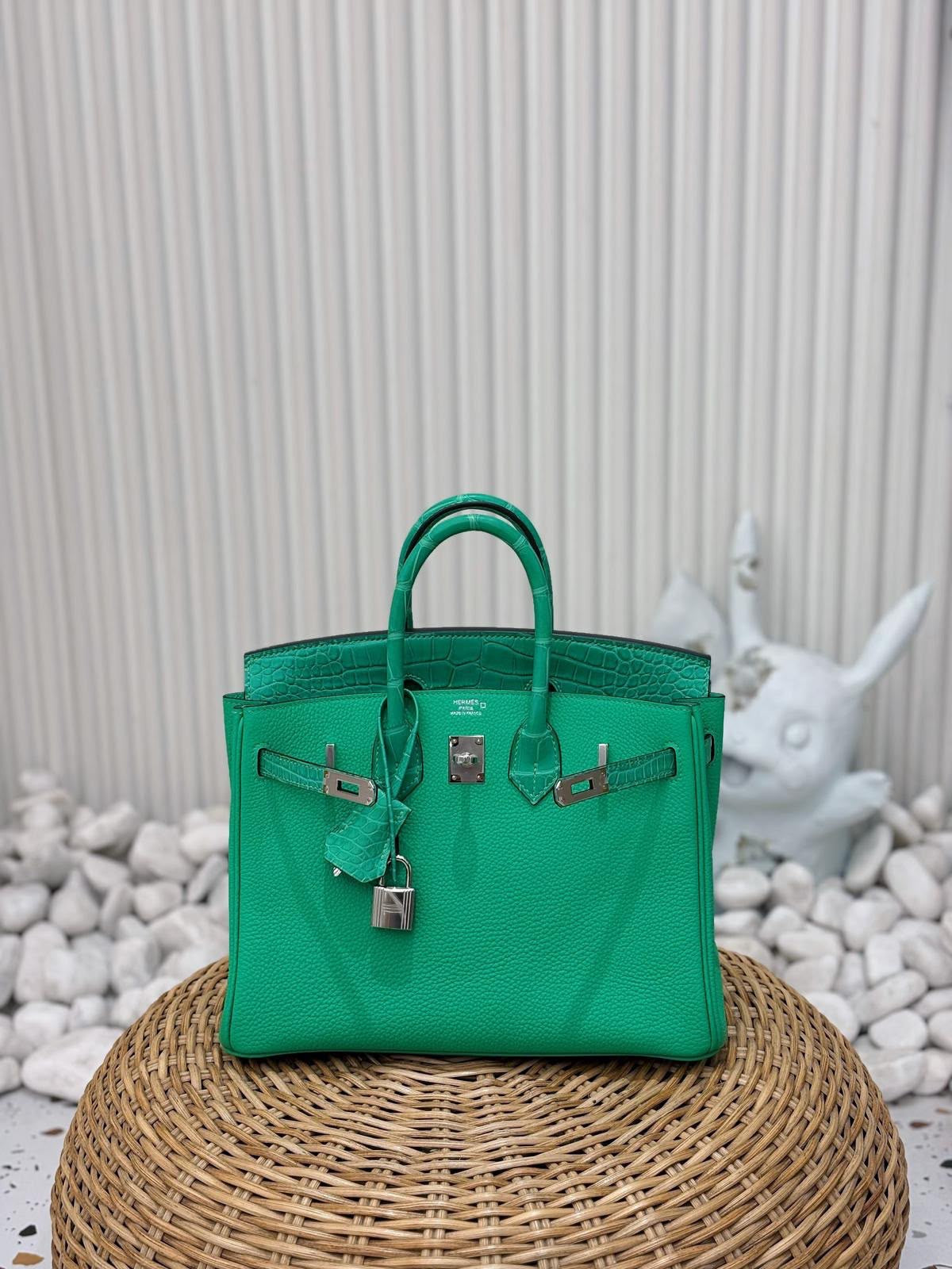 Hermes Birkin 25 Touch Vert Comics Togo / Matte Alligator Palladium hardware