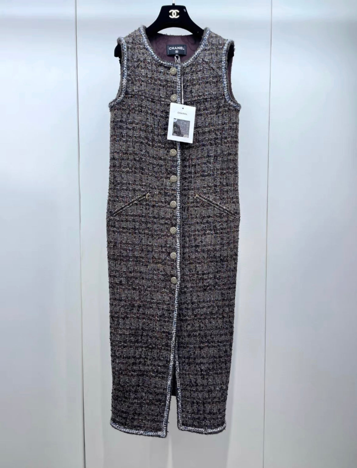 Chanel 18k Dress Fantasy Tweed Brown/Blue/Gold size 34 Brand new with Wararni.com Chanel 18k Dress Fantasy Tweed Brown/Blue/Gold size 34 Brand new with Wararni.com