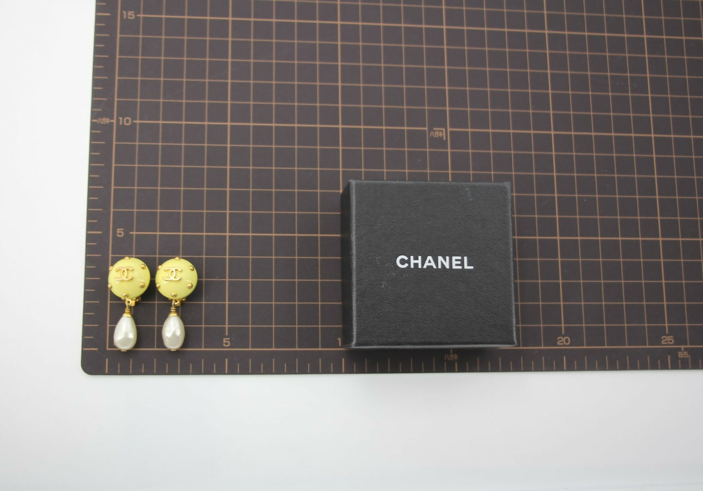 Chanel 96C Resin Dot Yellow Bean Imitation Pearl Dangle Clip-on Earrings
