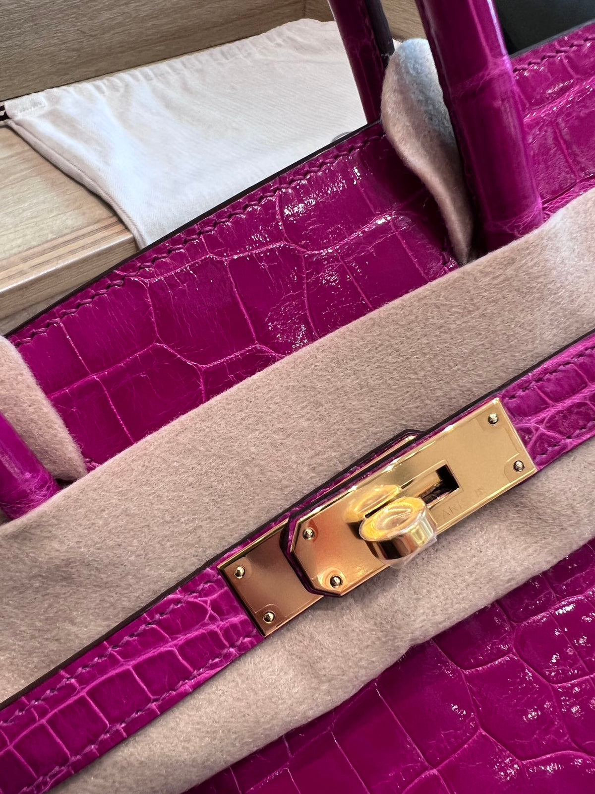 Hermès Birkin 30 Rose Scheherazade Shiny Niloticus Crocodile with Gold Hardware