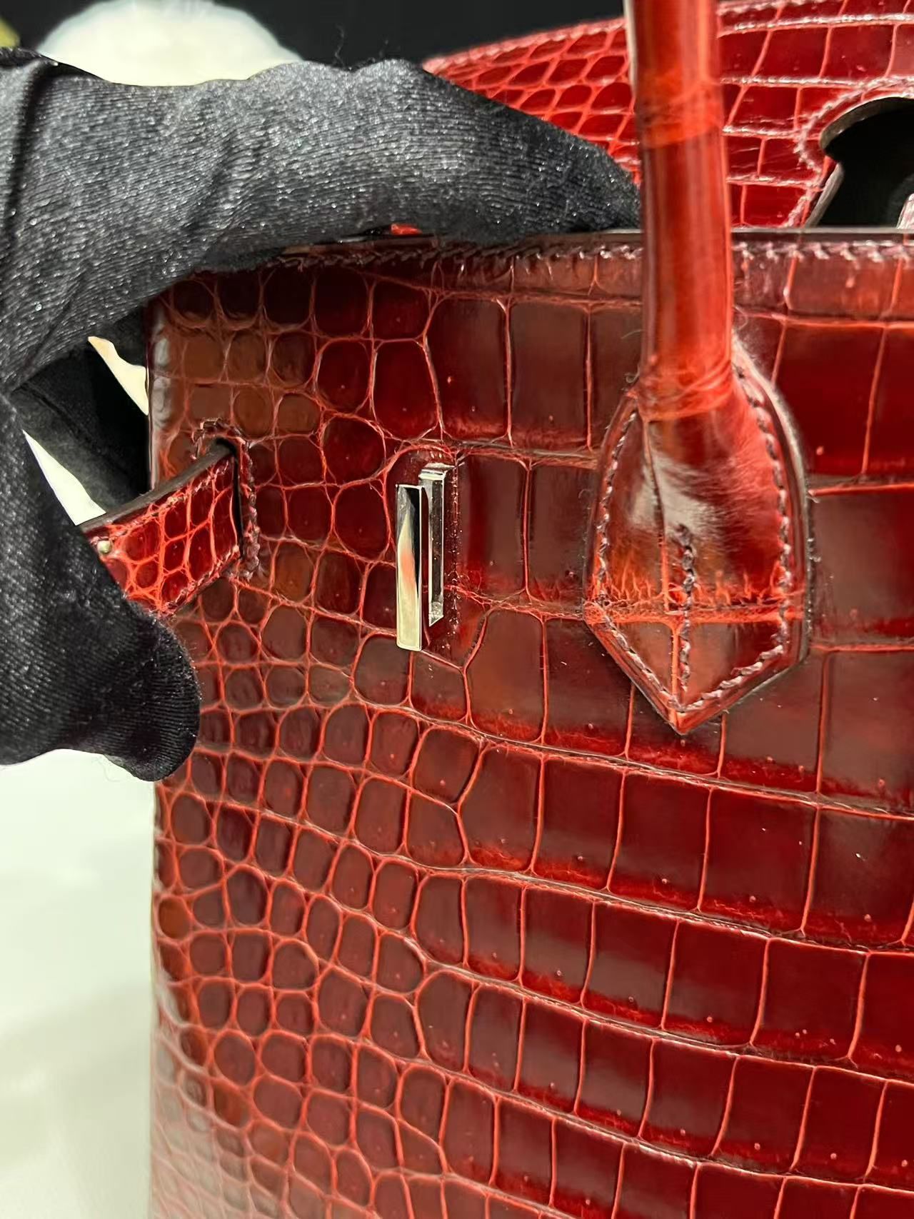 Hermes Birkin 30 Bordeaux Shiny Crocodile Leather Palladium Hardware