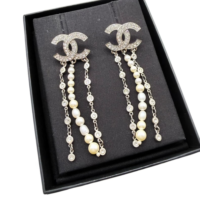 CHANEL tassel pearl pendant earrings
