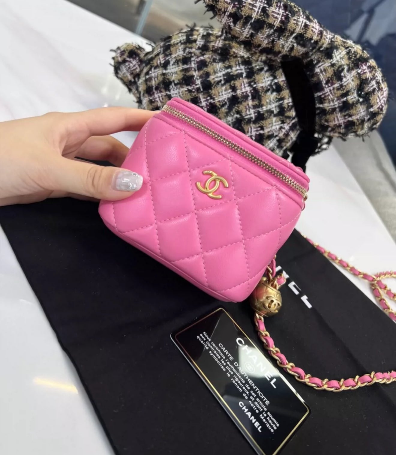 CHANEL Pearl Crush Mini Vanity Case Chain Shoulder Bag Pink