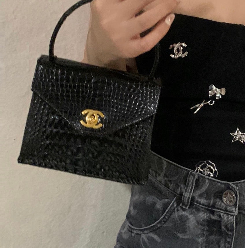 Rare Chanel black Alligator Kelly handbag