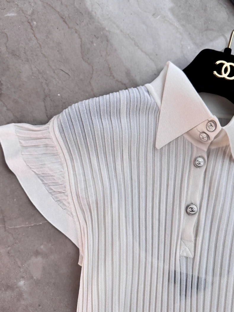 Chanel 18p off-white fitted waist dress