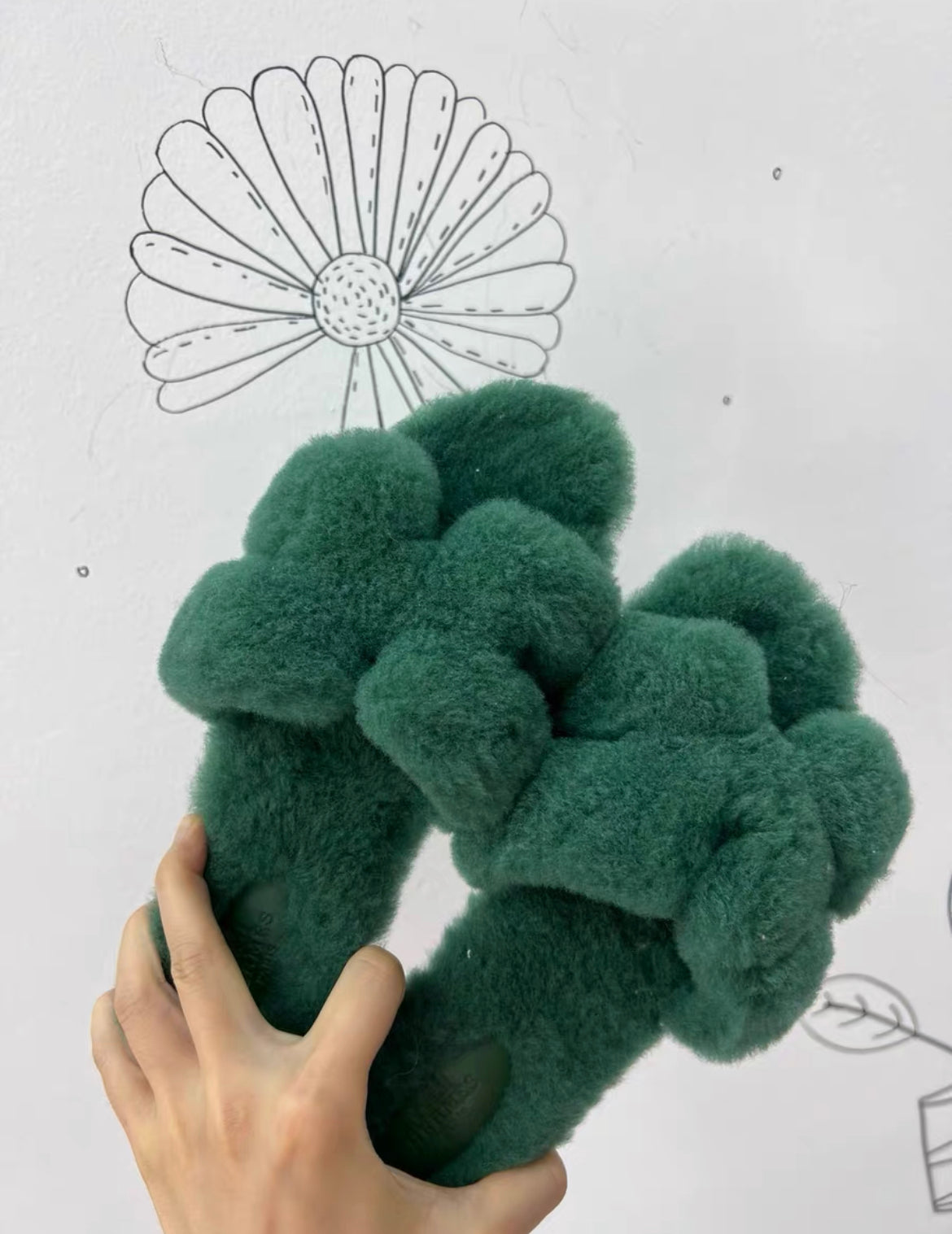 HERMÈS Sandals Oran size 38 fur Green – Wararni.com