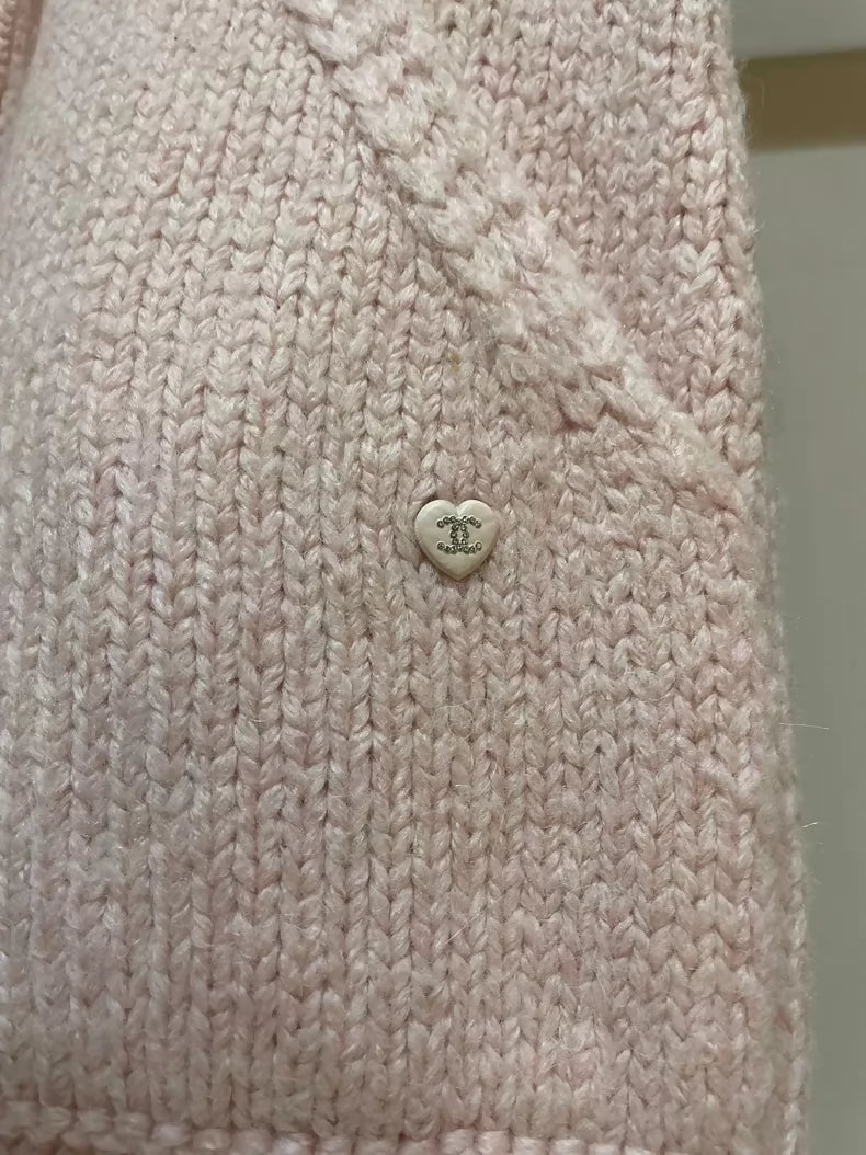 Chanel 21B baby pink cashmere sweatpants