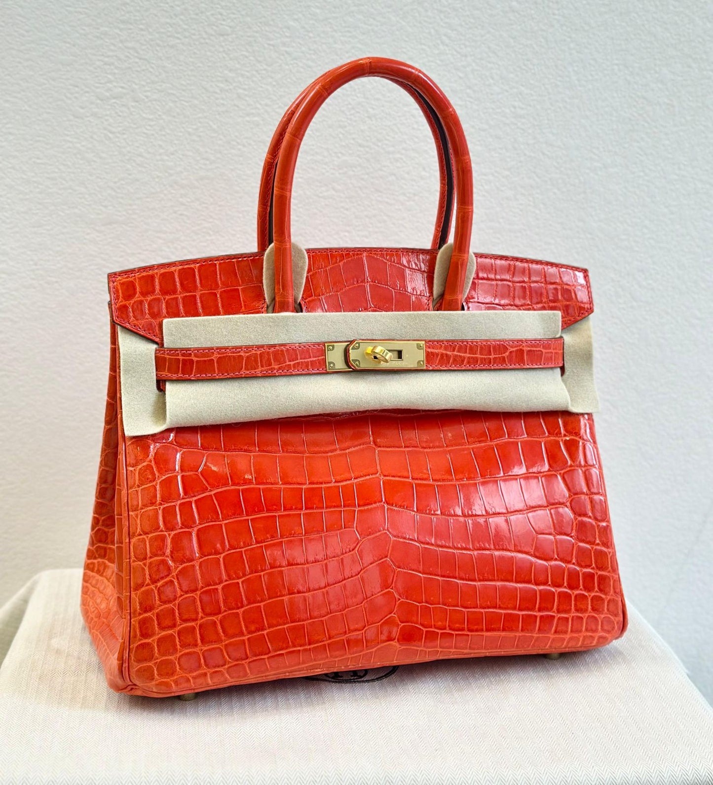 Hermès Birkin 30 Geranium Orange shiny crocodile leather gold hardware
