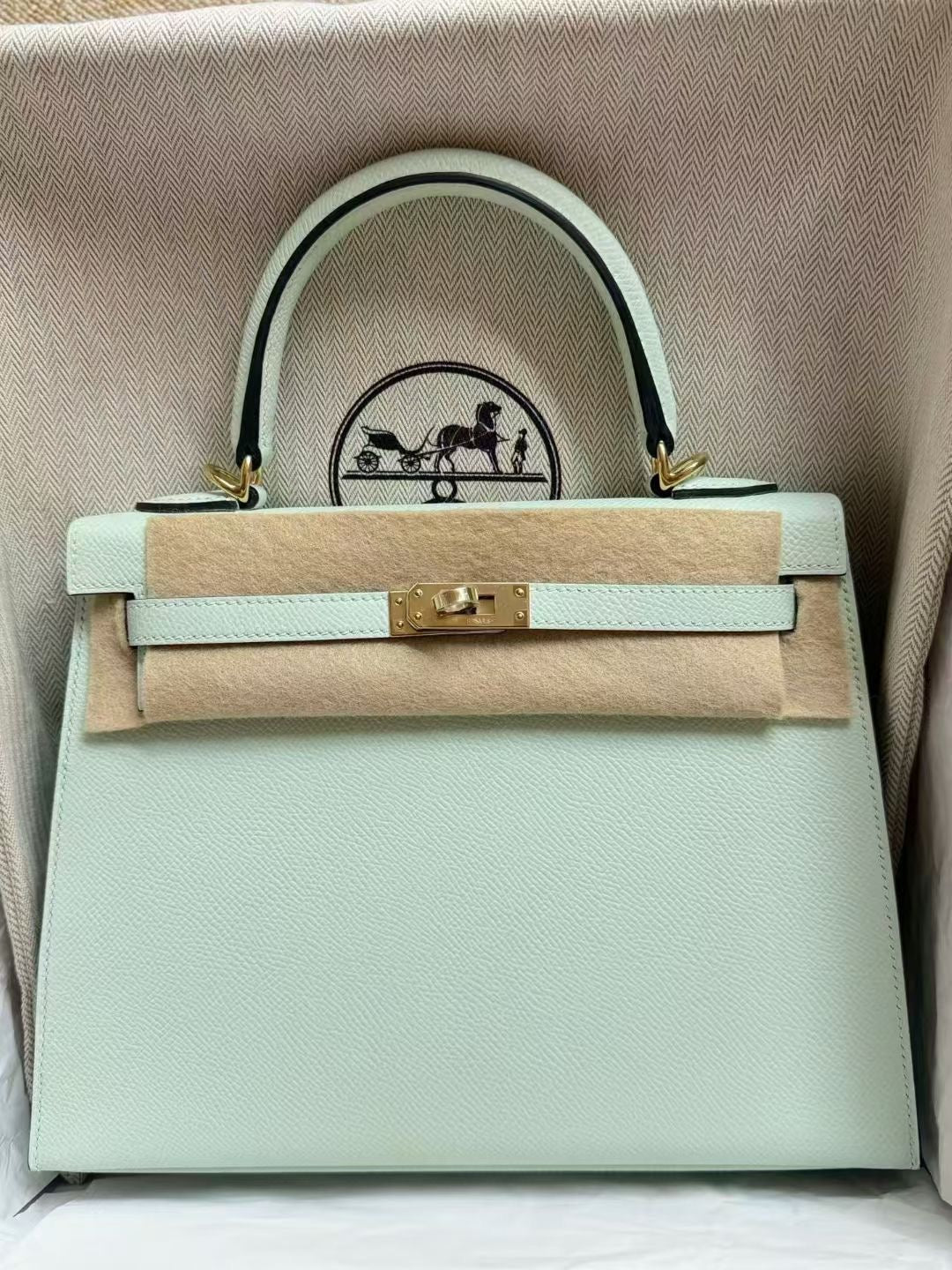 Hermes Kelly 25 Vert Peppermint Epsom Gold hardware