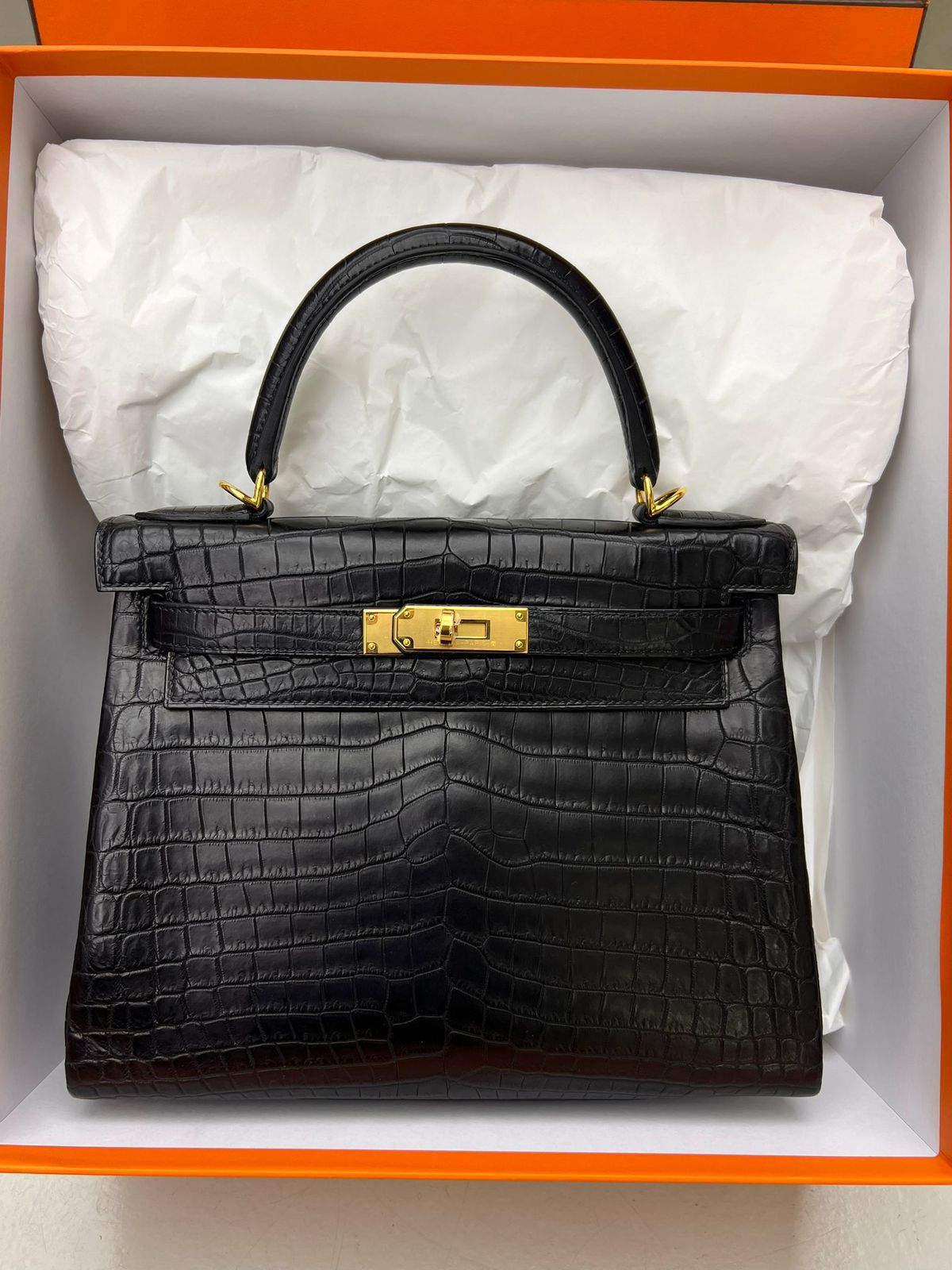 Hermes Kelly 28 Black Matte Niloticus Gold hardware
