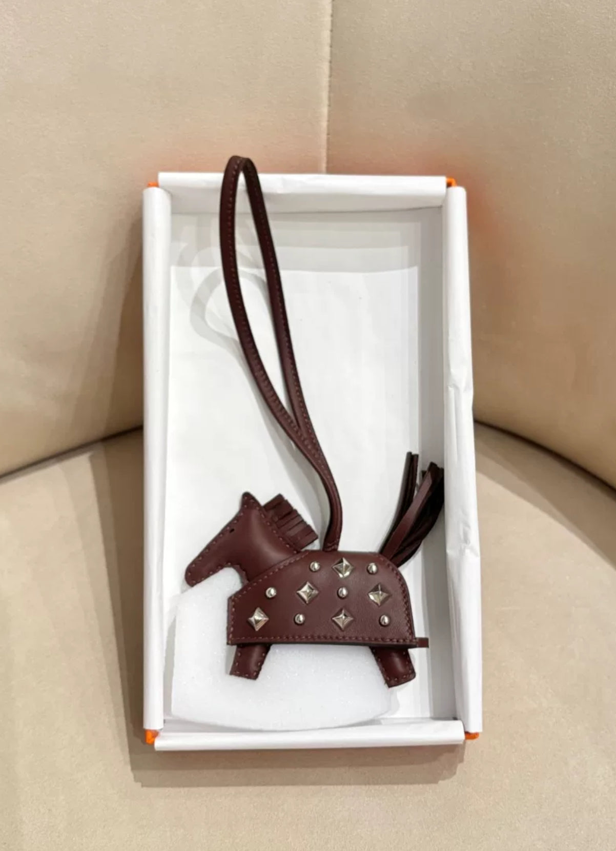 Hermès Rodéo Terre Rock PM Charm Burgundy - Wararni – Wararni.com