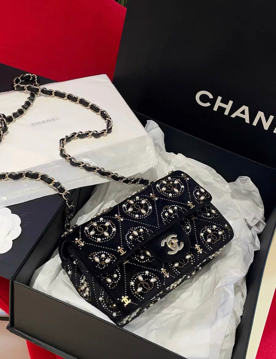 Chanel 2020 Black Velvet, Imitation Pearl, Strass CC Embellished
