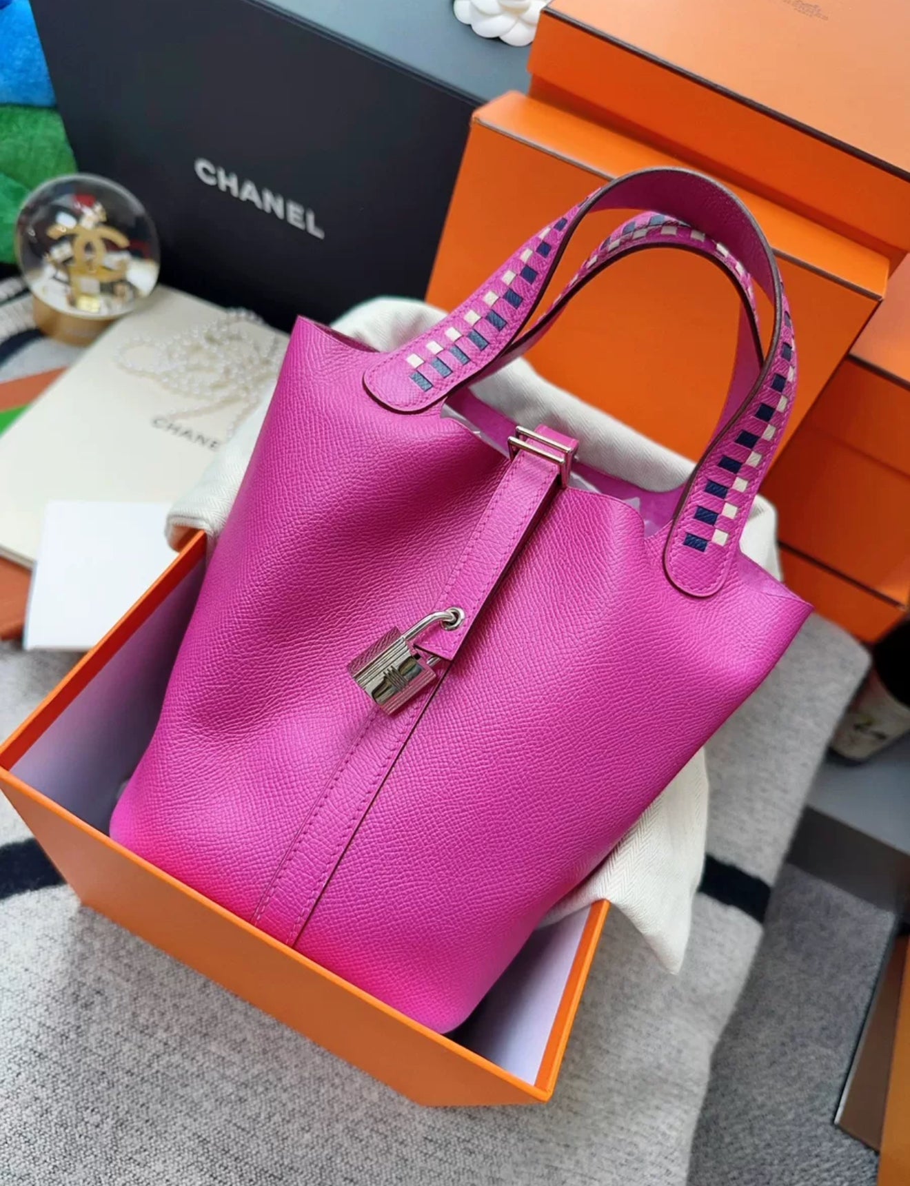 HERMES Picotin 18 Lock Tresage Veau Epsom Magnolia