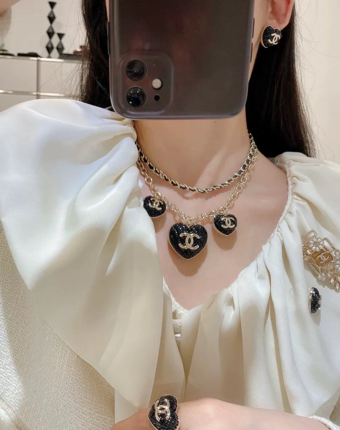 Chanel 22k heart chain necklace choker