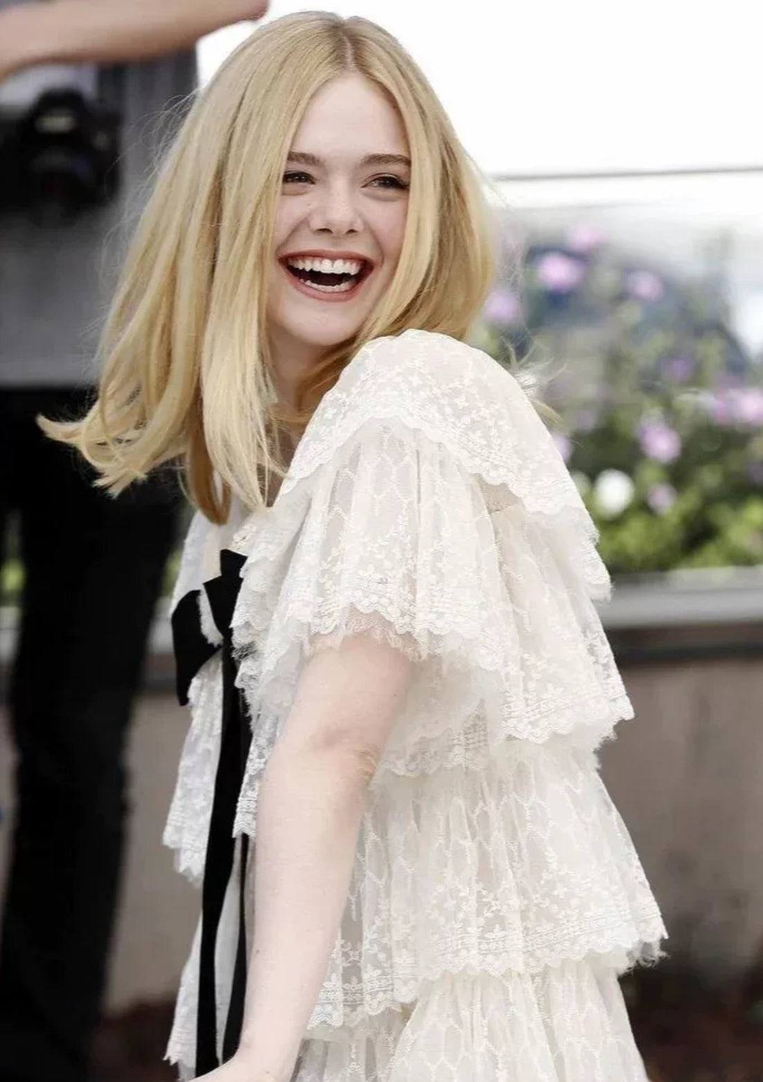 Chanel 16k Lace ecru dress with black bow