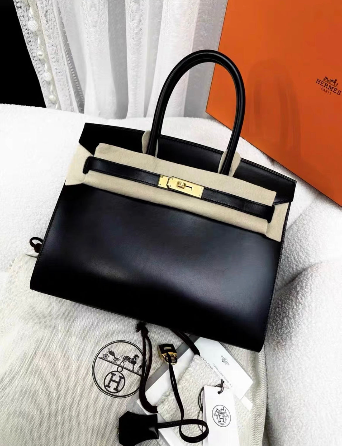 HERMÈS ブラックレザーケース　極美品 Hermès Birkin 30 Black in Sellier Box Leather with Gold Hardware