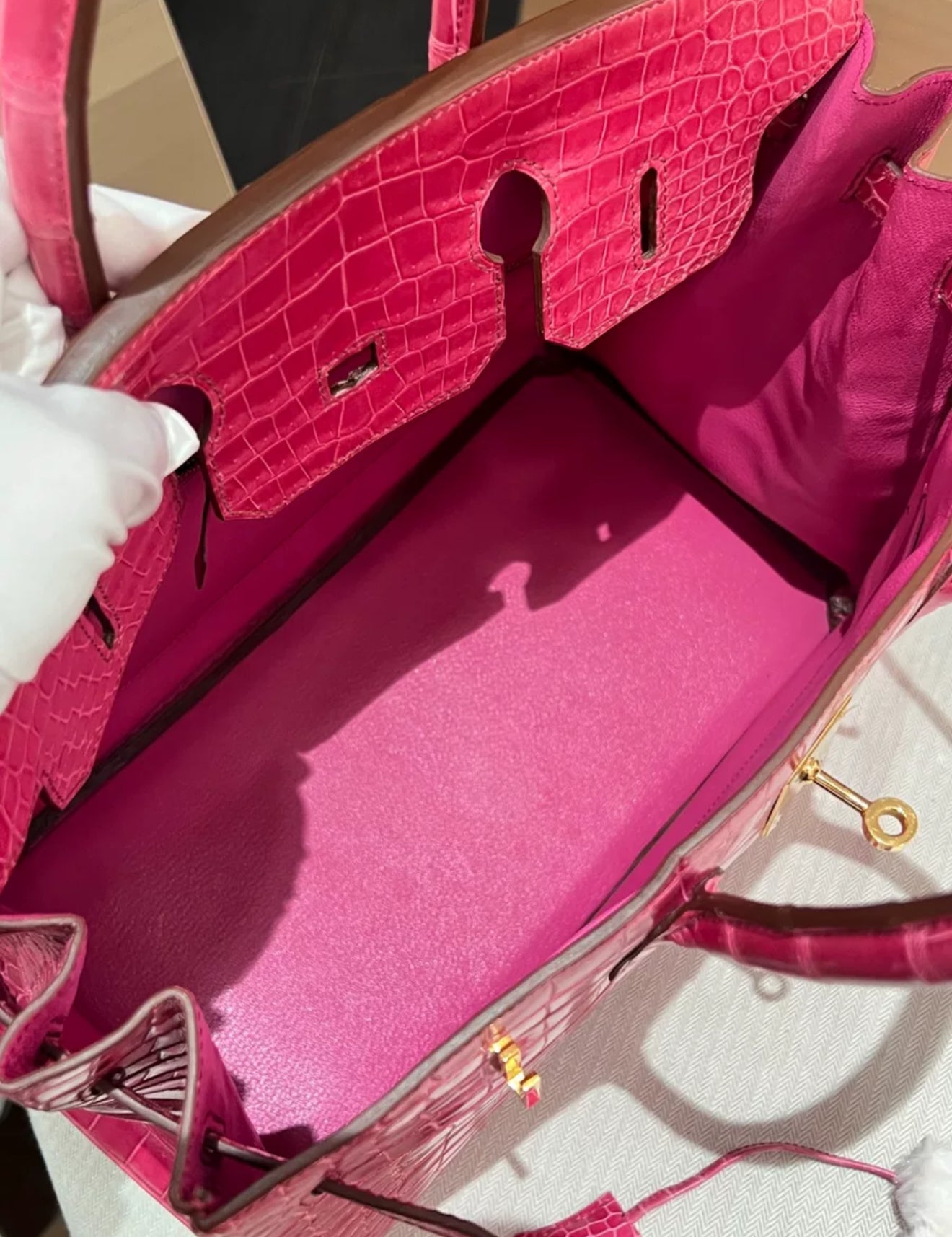 Hermes Birkin 35 Pink Shiny Crocodile Gold Hardware
