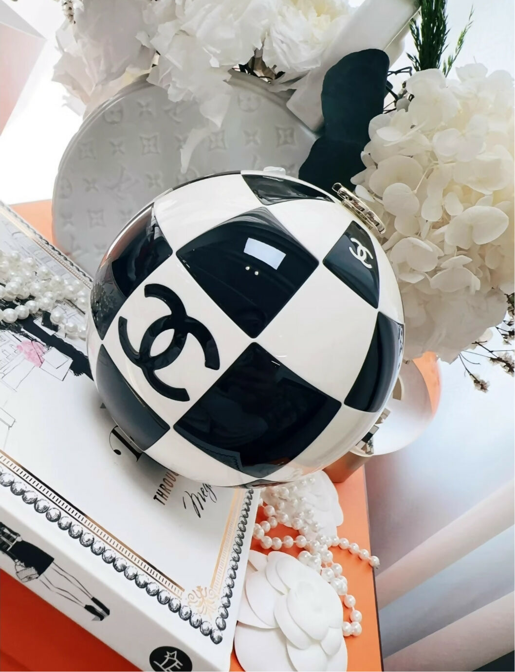 Chanel 23C Black and White Resin and Enamel Checker Sphere