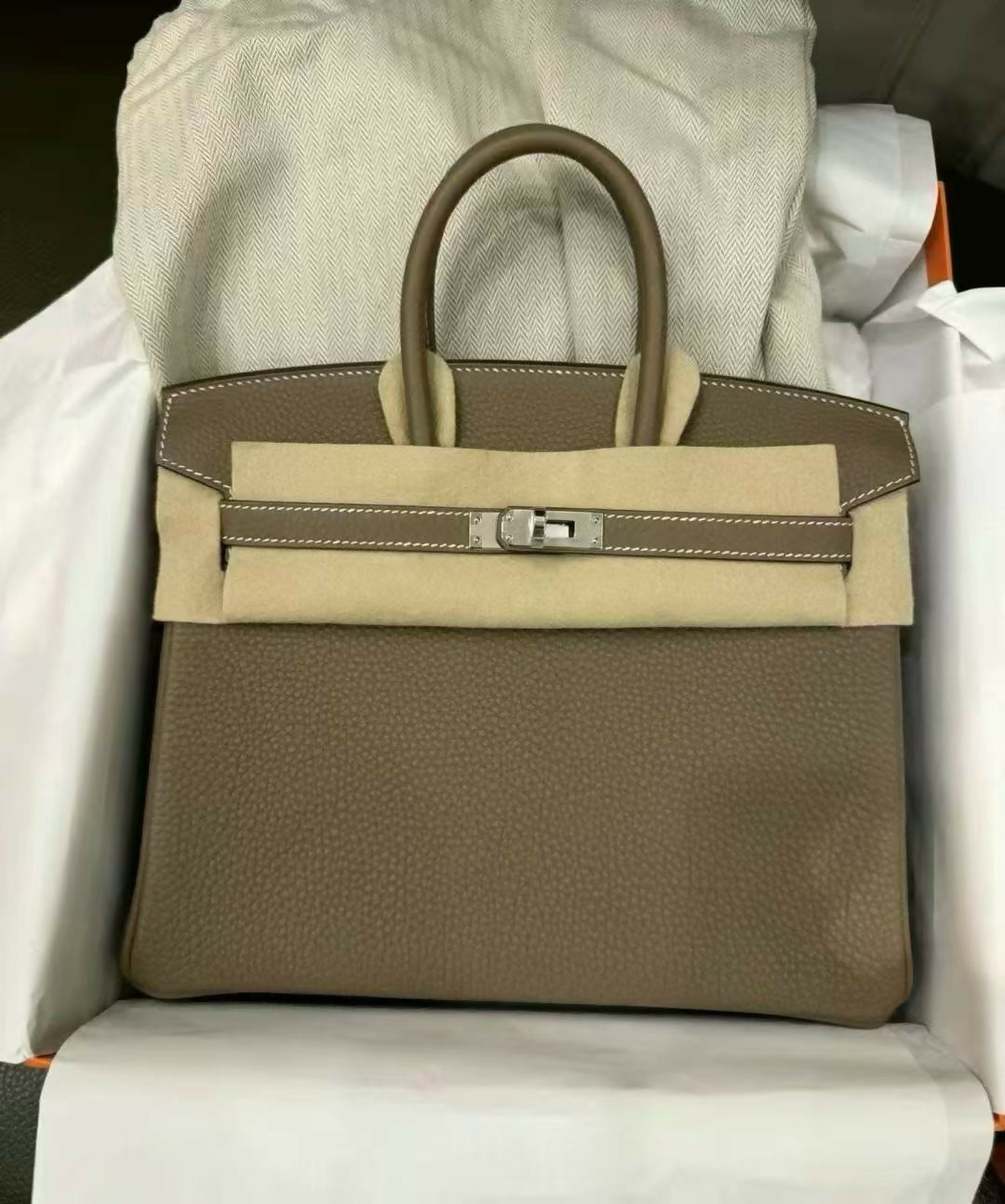 Hermès Birkin 25 Étoupe / Etoupe (18) Togo Leather with Palladium Hardware