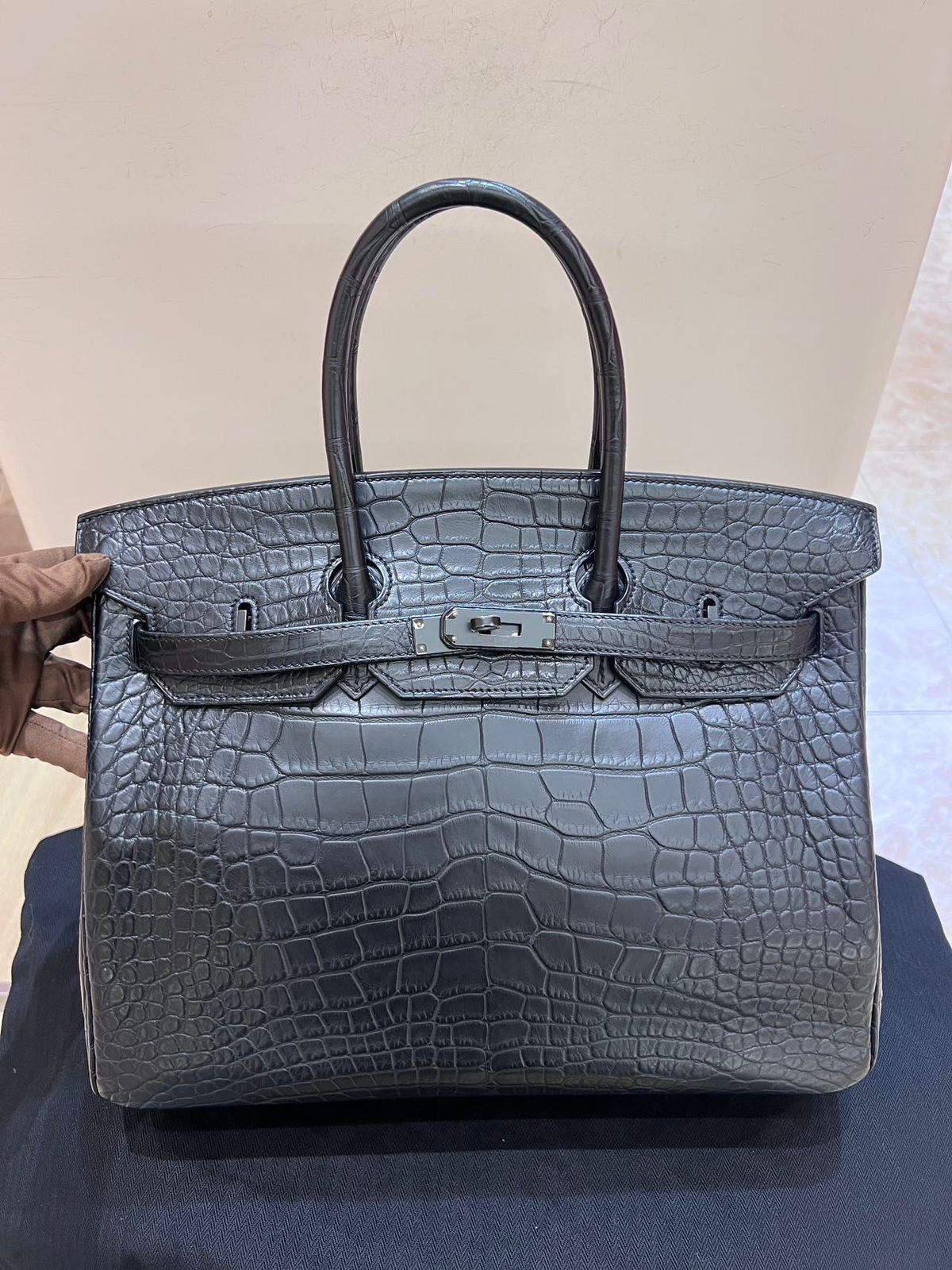 Hermès Birkin 35 So Black Matte Alligator PVD hardware – Wararni.com