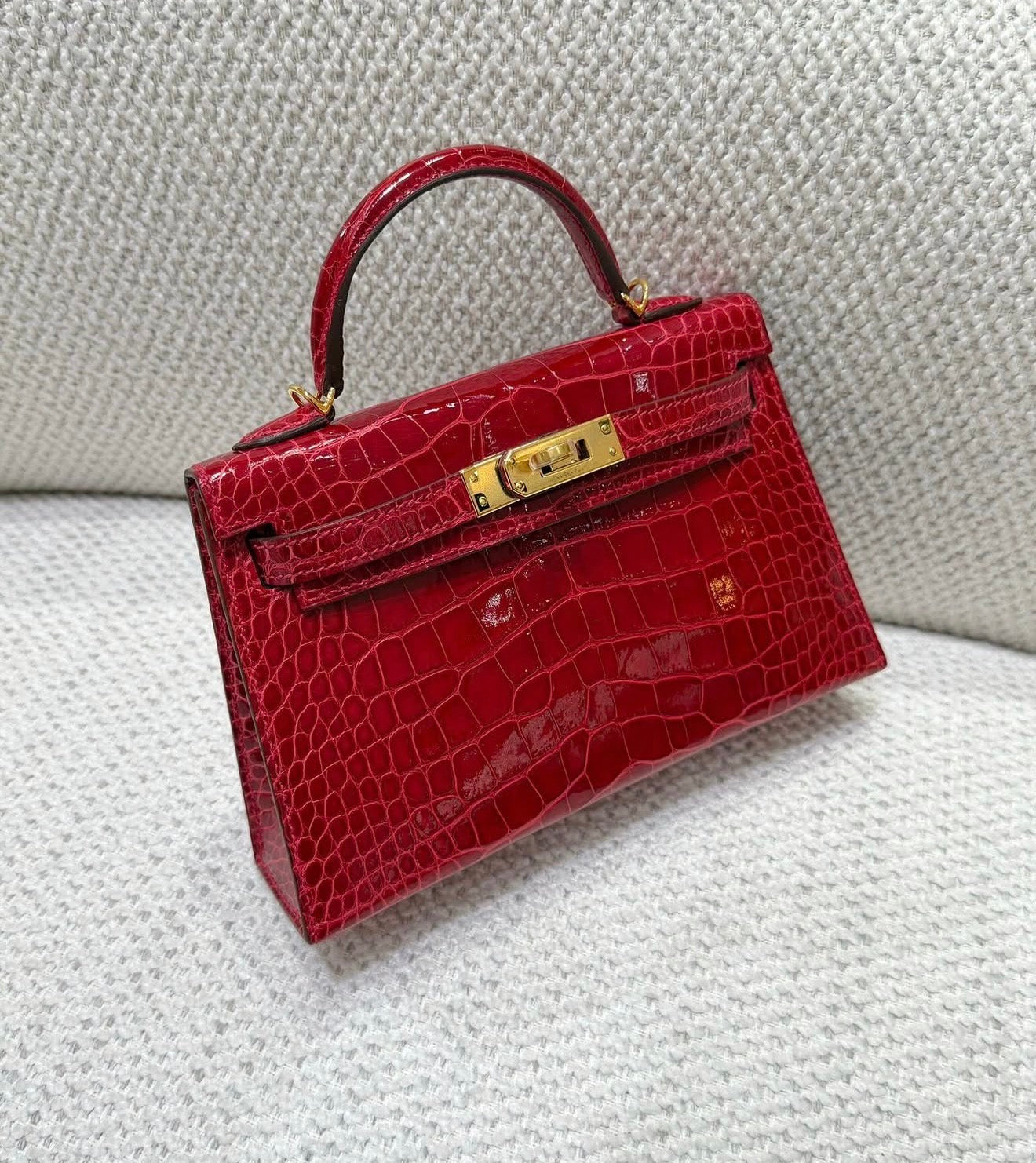 Hermes Mini Kelly 20 Braise shiny alligator gold hardware