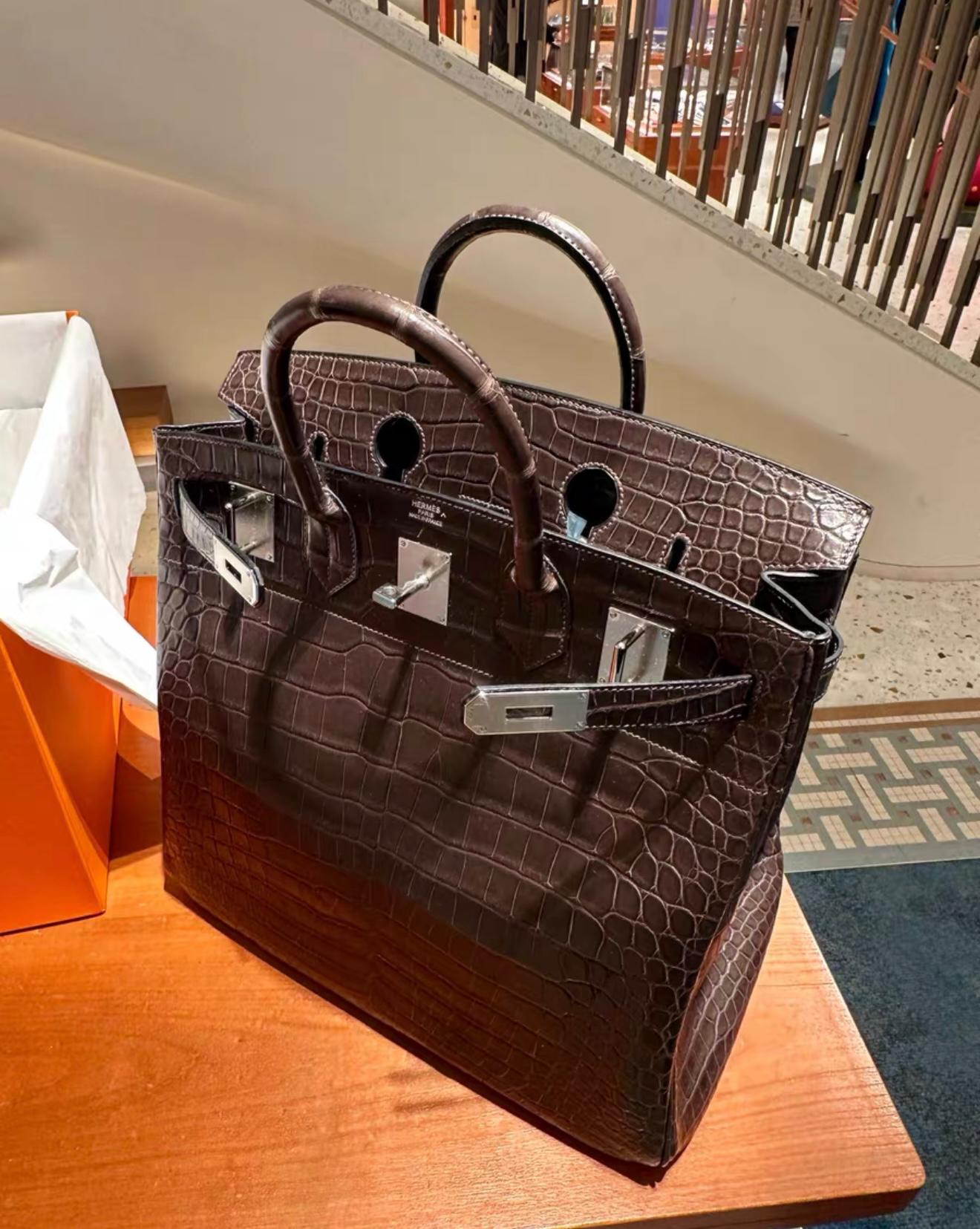 Hermès Birkin HAC 40 Gris Elephant Matte Porosus Crocodile leather