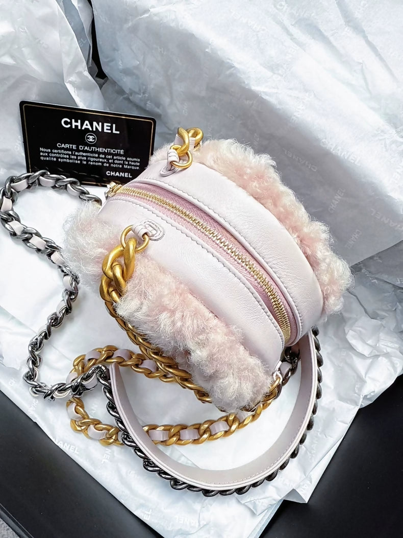 Chanel 20A 19bag Teddy pink wool round shoulder bag