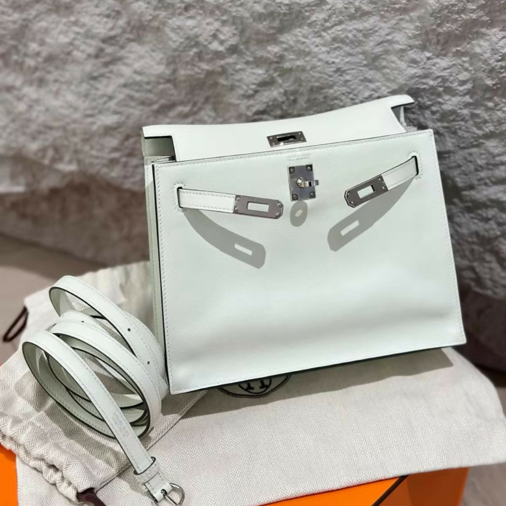 HERMES ホワイトグリーン バングル Hermès Kelly Danse Vert Peppermint Swift Palladium Hardware