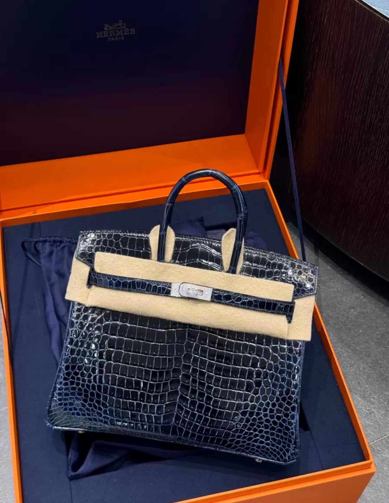 Hermes Birkin 25 Dark Blue Crocodile Leather with white Gold & Dimaonds Hardware