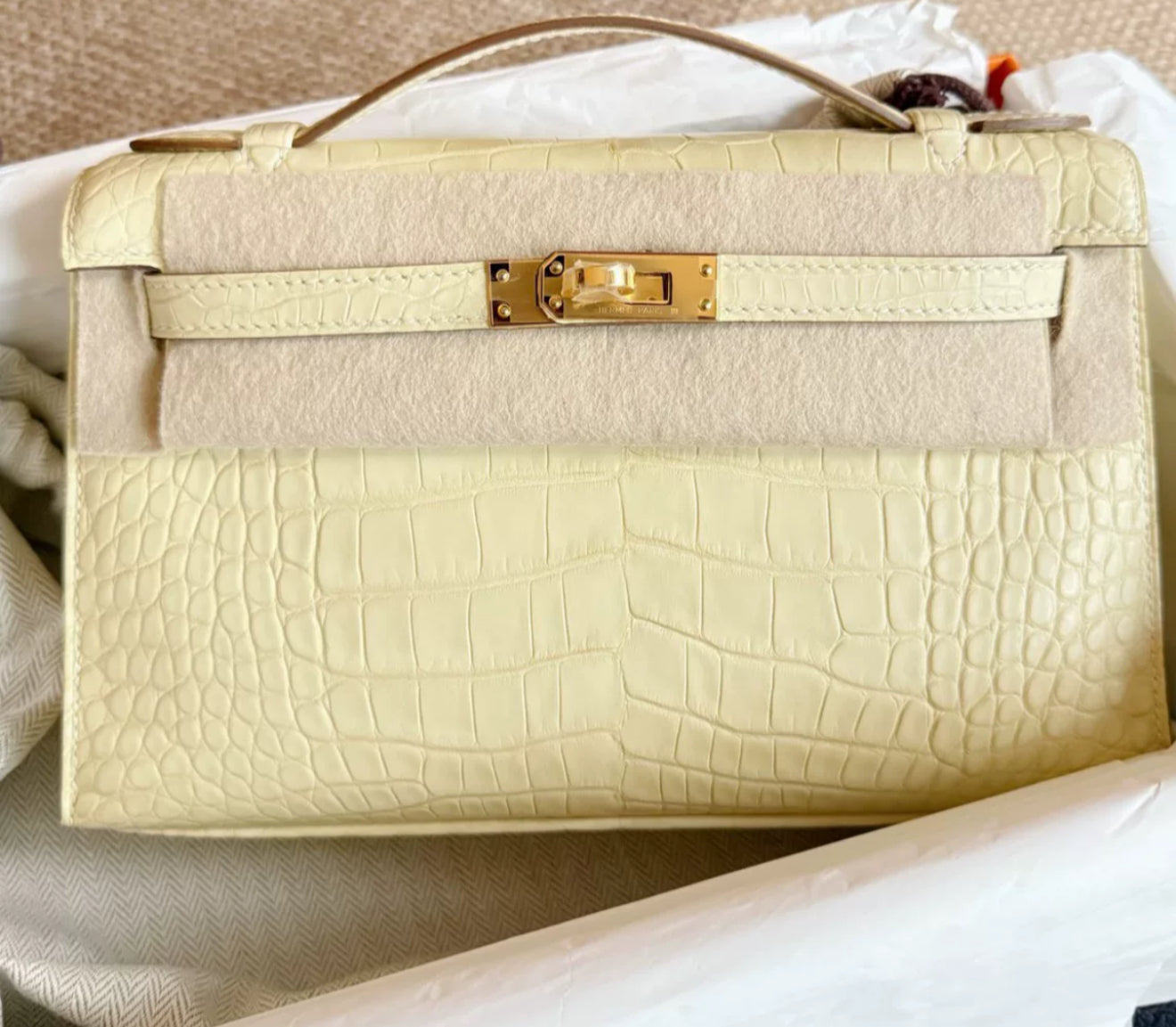 Hermès Kelly Pochette Vanille Matte Alligator Gold Hardware
