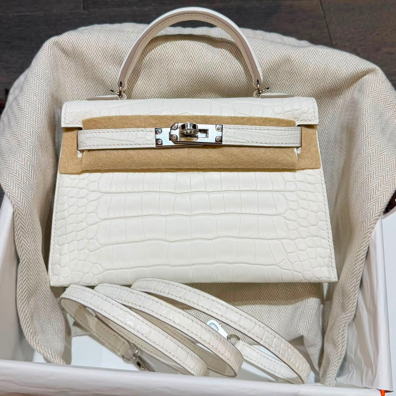 Hermes Mini Kelly 20 Creme Chantilly Matte Porosus Palladium hardware (New Color)
