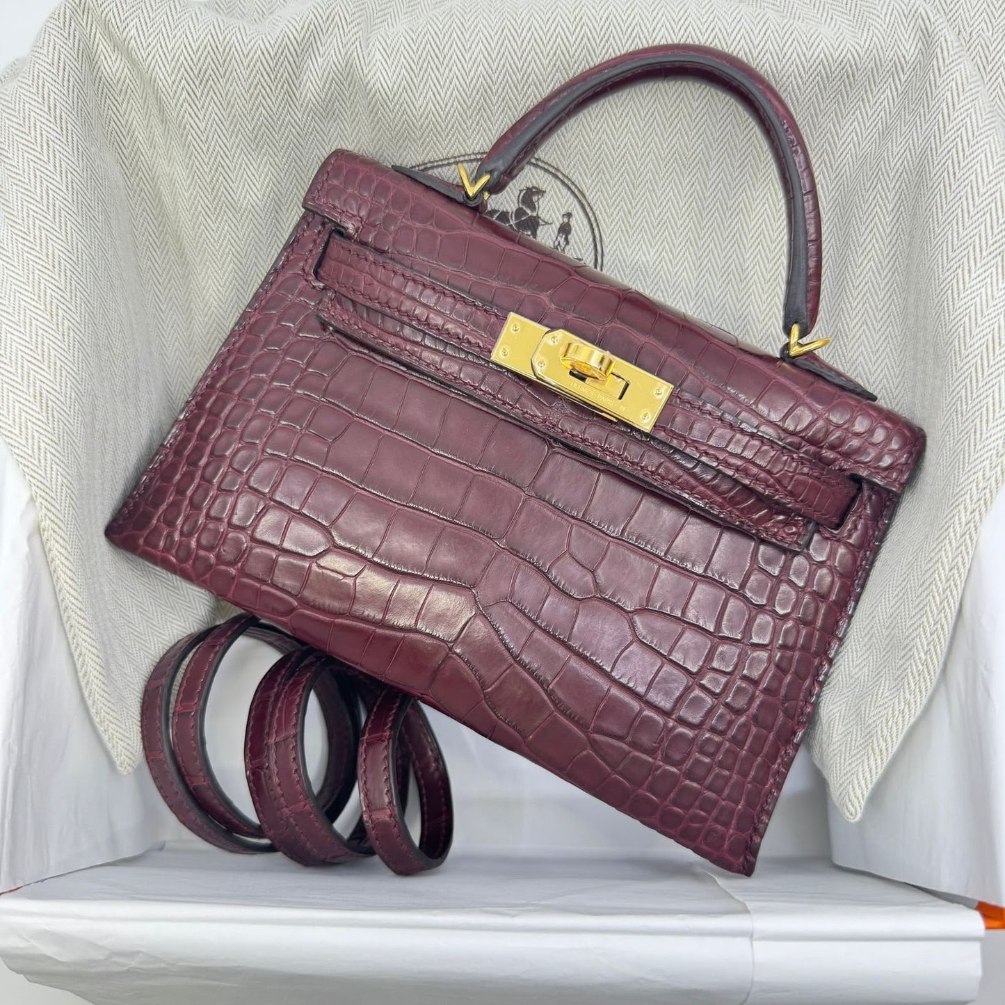 Hermes Mini Kelly 20 Bordeaux Matte Alligator Gold hardware